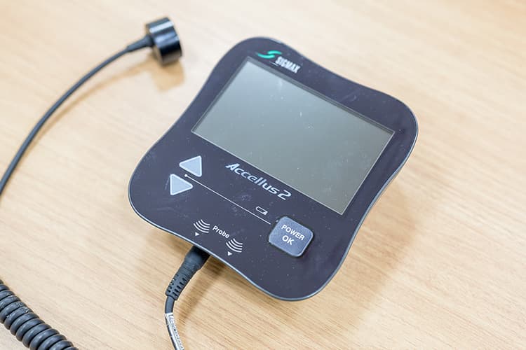 超音波骨折治療器（アクセラス）